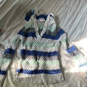 Girls sweater with hood